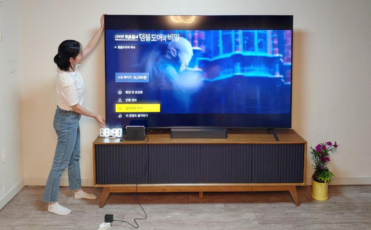 Aiola Cine Hongdae Apartment Seoul Bagian luar foto