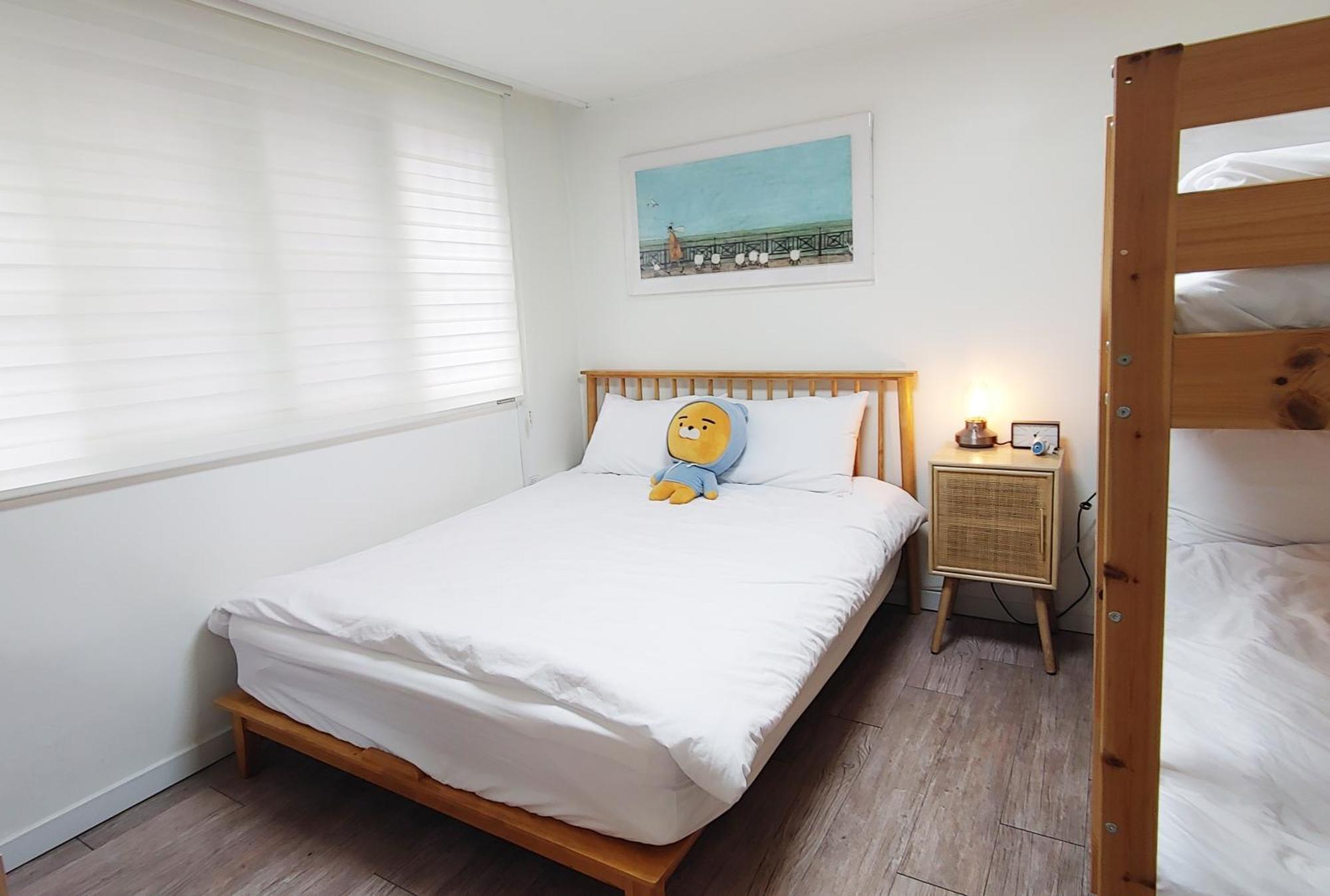 Aiola Cine Hongdae Apartment Seoul Bagian luar foto